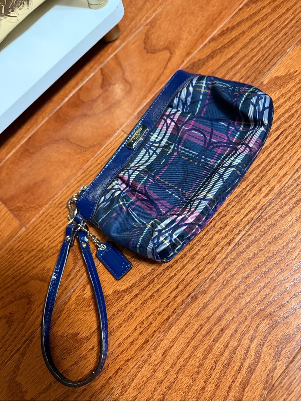 Coach Poppy Tartan Plaid Signature Pleated Wristlet